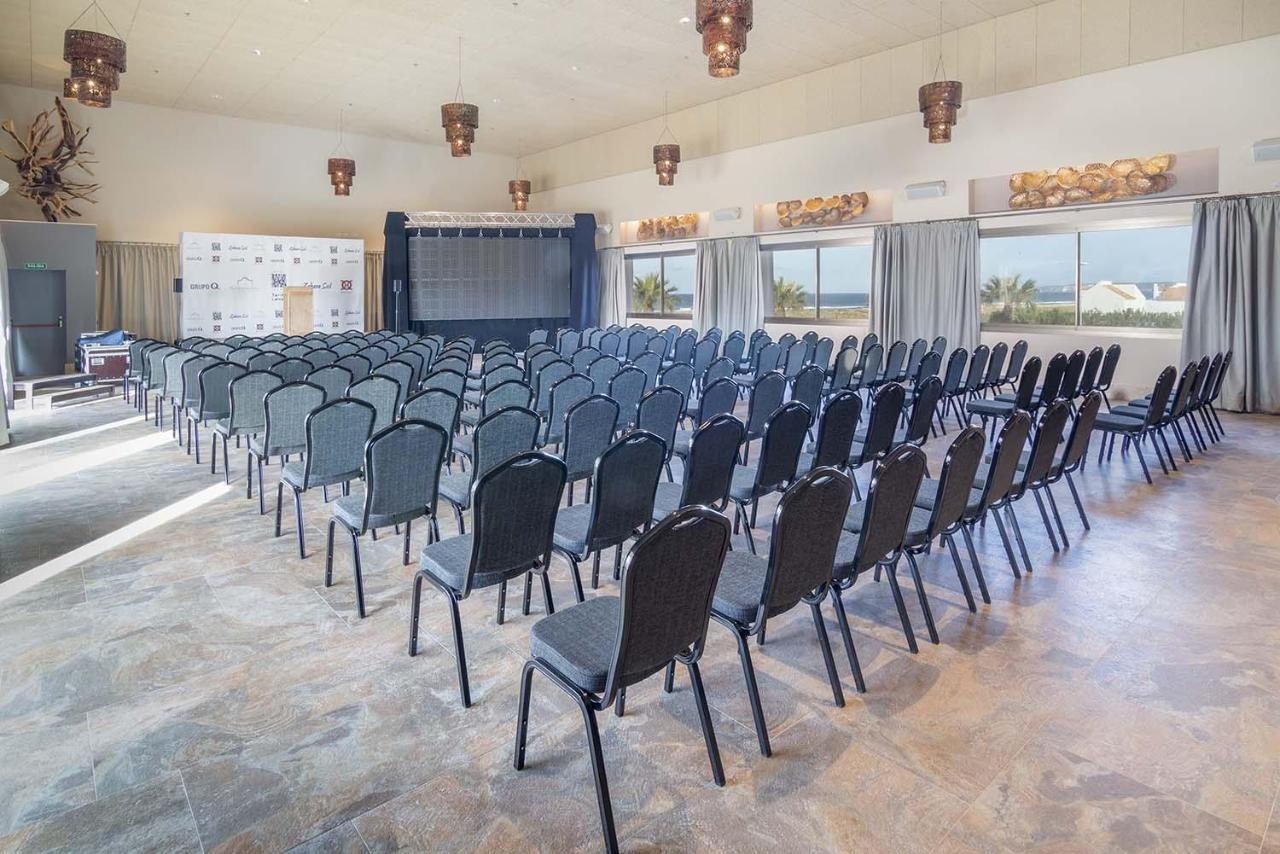 Zahara Beach & Spa By Qhotels - Adults Recommended Zahara de los Atunes Eksteriør billede The conference room at the hotel