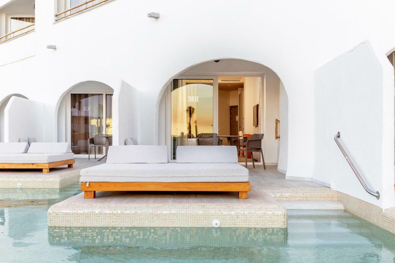 Zahara Beach & Spa By Qhotels - Adults Recommended Zahara de los Atunes Eksteriør billede A private pool at the hotel